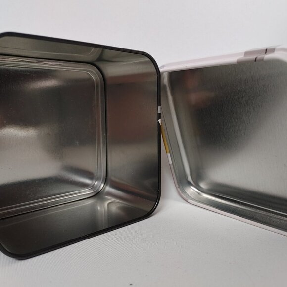 FUN 2018 Fossil Watch Tin Rabbit Hare Running EMPTY - Picture 7 of 7